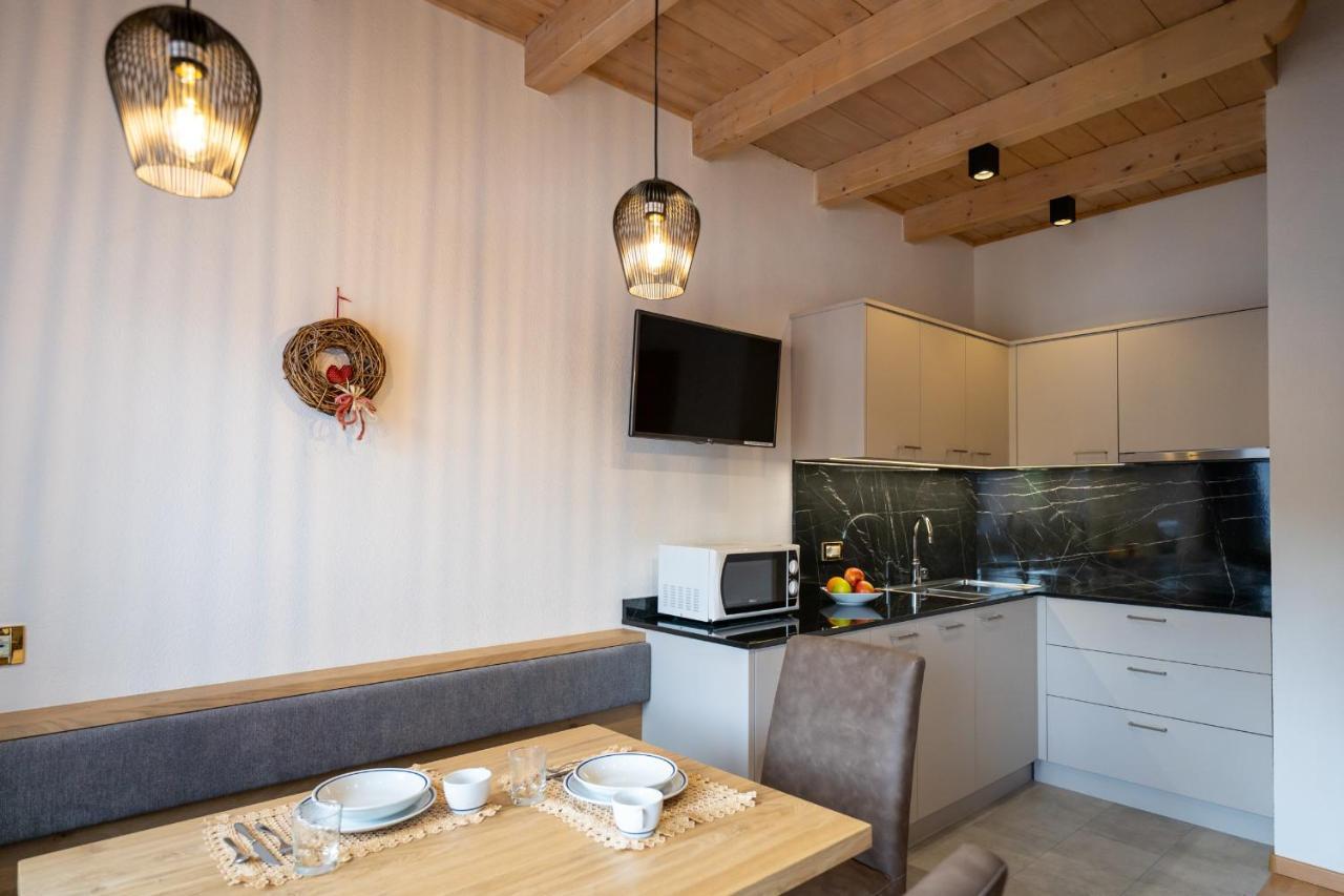 Apartments Lasteis La Villa  Kültér fotó