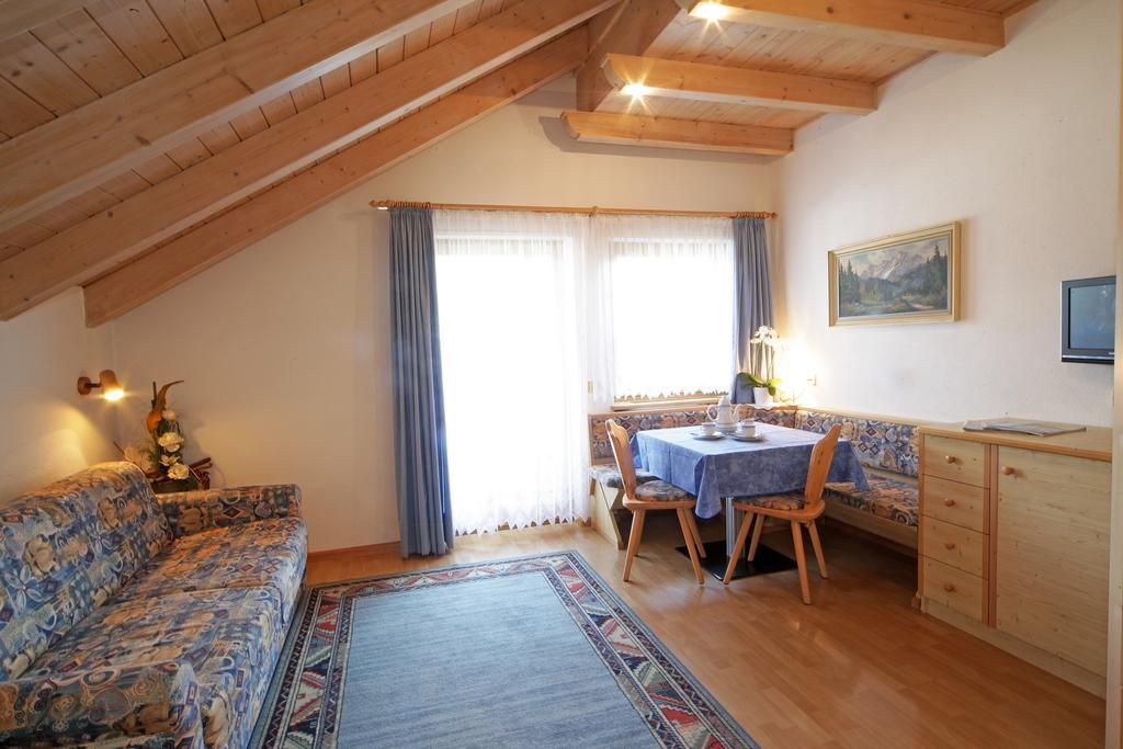 Apartments Lasteis La Villa  Kültér fotó